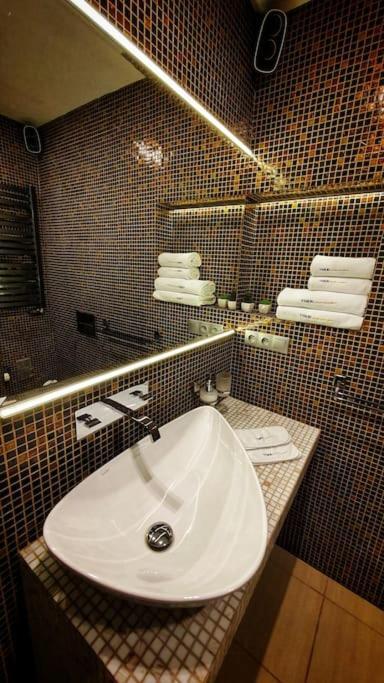 Vision Luxury Apartment Rynek Wroclaw Exterior photo